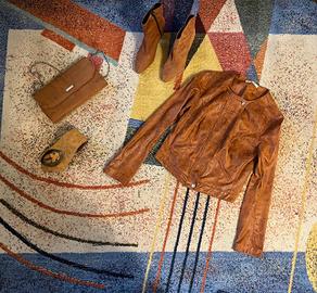 4 articole giacchino, cintura, scarpe e borsa