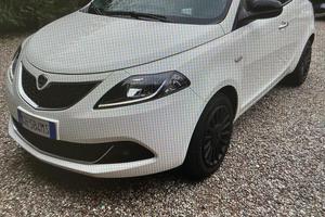 LANCIA Ypsilon 1.0 FireFly 5 porte S&S Hybrid Ec