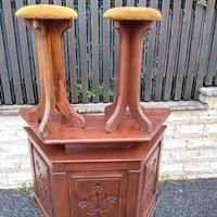 Mobile bar e 2 sgabelli