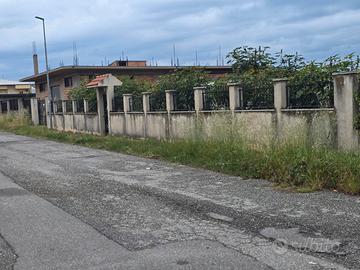 Terreno di 900 metri a saline joniche