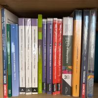 Libri scuole superiori e liceo