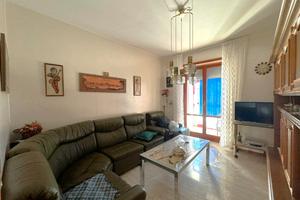 P.zza Molise-103 mq con box auto di 24 mq