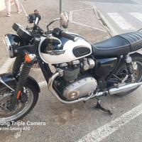 triumph boneville t120.