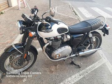 triumph boneville t120.