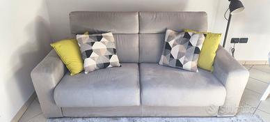 Divano letto 3 posti Poltronesofà, pari al nuovo