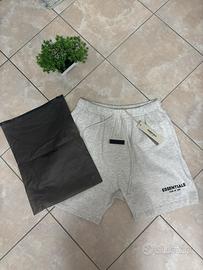 pantaloncini corti essentials