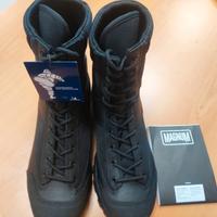 Anfibi militari magnum