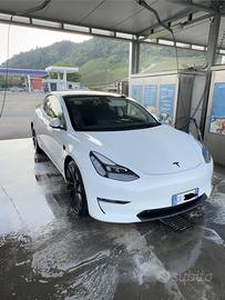 Tesla model 3 dual motor performance 4wd