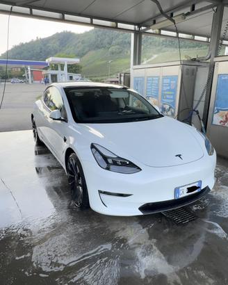 Tesla model 3 dual motor performance 4wd