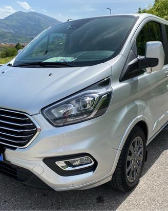 Ford Tourneo Custom Titanium