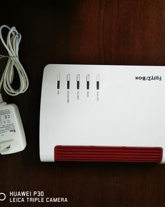 modem Fritz box 7590