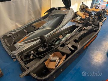 Moto d'acqua seadoo RXT 170 nuova