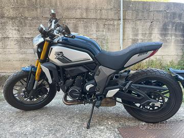 CFMOTO CLX700 heritage
