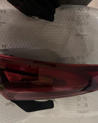 Alfa Romeo giulia  STOP FANALE POSTERIORE SX