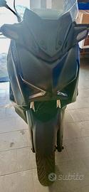 Yamaha XMAX 300 Tech Max