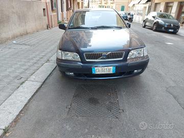  Auto Volvo