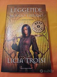 Libro Licia Troisi