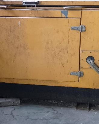 Generatore di corrente/gruppo elettrogeno+ quadro