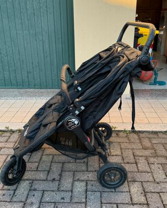 Passeggino gemellare doppio