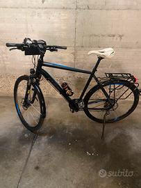 Bicicletta CUBE Touring Pro
