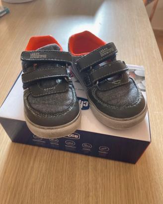 Scarpe Chicco chiusura a strappo n. 23