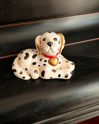 Thun cane dalmata sdraiato medio /2