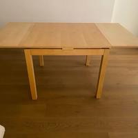 Tavolo allungabile IKEA con 4 sedie