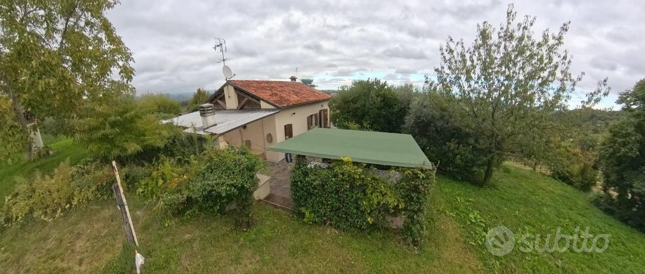 Casa unifamiliare con ampio terreno - Altro