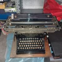 Macchina da scrivere Olivetti M 20