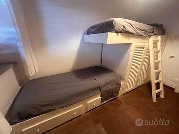letto a castello in legno