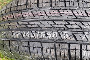 Gomme 245 65 18