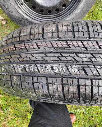 Gomme 245 65 18