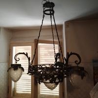 lampadario antico in ferro battuto 