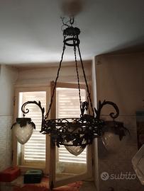 lampadario antico in ferro battuto 