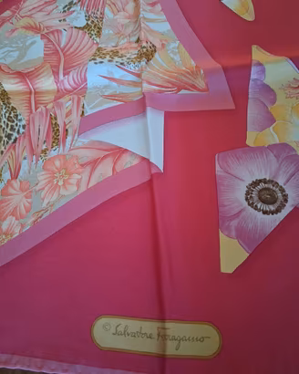 Foulard pura seta Salvatore Ferragamo 