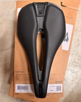 Sella in carbonio Giant fleet SLR +Luce posteriore