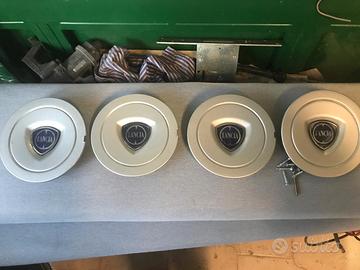 COPRI MOZZO-BORCHIE X LANCIA MUSA CON MODIFIC-VITI