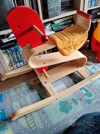 Cavallo dondolo in legno