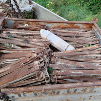 Montanti per pannelli gialli