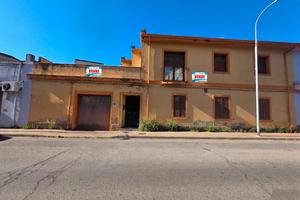 Macomer, Casa Indipendente con Giardino e Garage