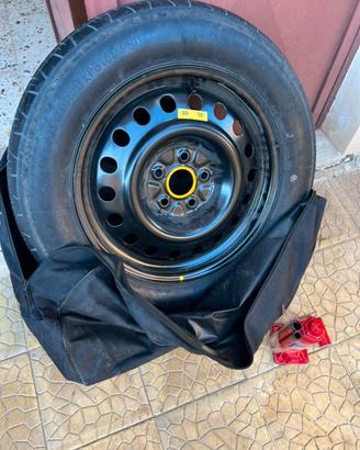 Ruota di scorta per Rav 4