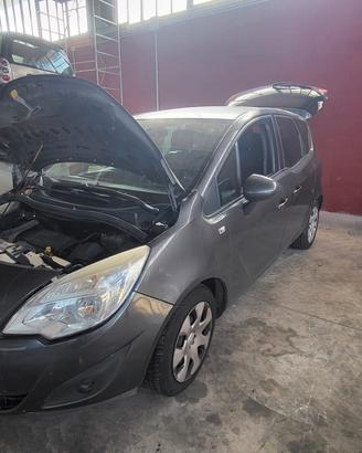 OPEL MERIVA RICAMBI USATI GARANTITI