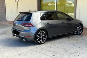 VOLKSWAGEN GOLF 7.5