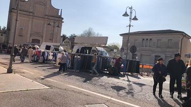 Posteggio Mercato Domenica