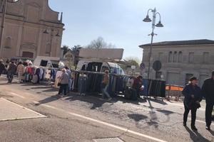 Posteggio Mercato Domenica