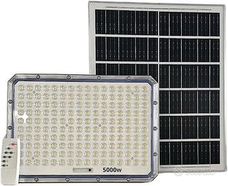 FARO LED DA ESTERNO DA 5000W CON PANNELLO SOLARE