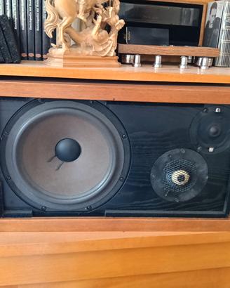 diffusori AR acoustic research 3a