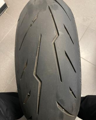 Pneumatico pirelli diablo rosso4 180/55r17 2000 km