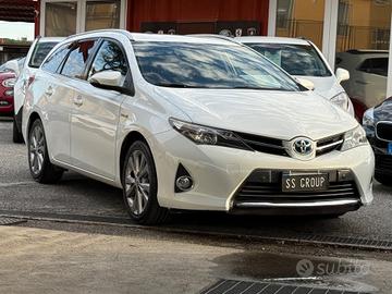 Auris Touring Sports 1.8 Hybrid Lounge-unipro-perl