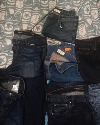 Pila di jeans da donna